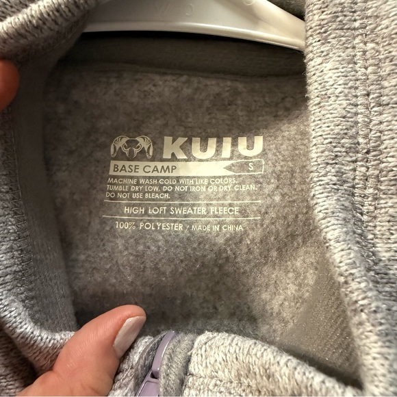 KUIU Women's Base Camp Full Zip Sweater - Picture 3 of 3